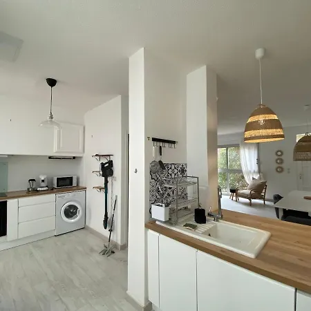 Apartmán Duplex 3 Proche Gare Clim, Wifi, Parking